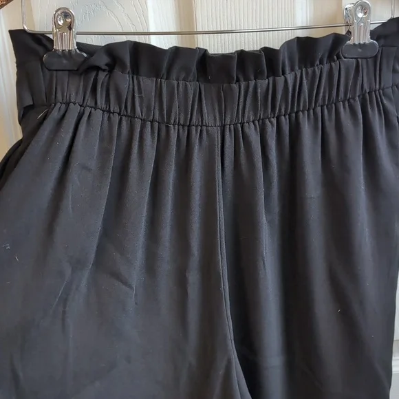 Zara Trafaluc Black Bag Waist Goucho Cropped Pant Size Medium - Picture 4 of 6